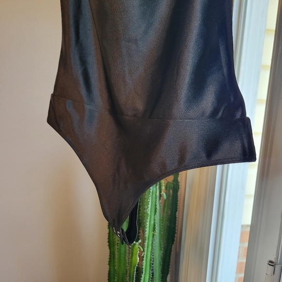 Express Off The Shoulder Black One-Piece Bodysuit, Size XS Shiny Satin Sexy - Picture 4 of 9